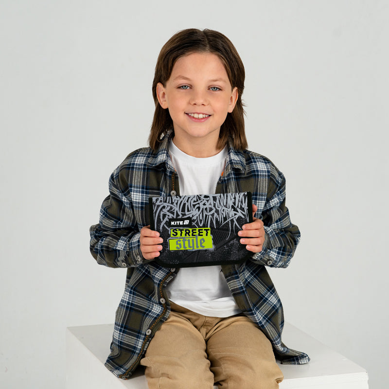 Pencil case without stationery Kite  Street Style K25-621-6, 1 compartment, 1 flap