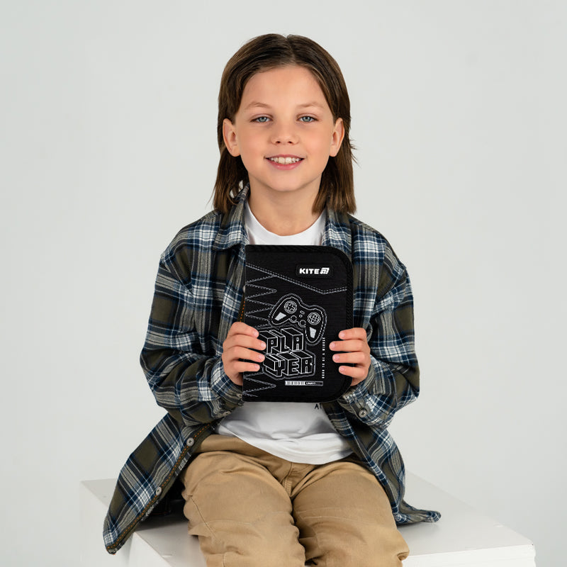 Pencil case with stationery Kite  Player K25-622H-6, 1 compartment, 2 flaps