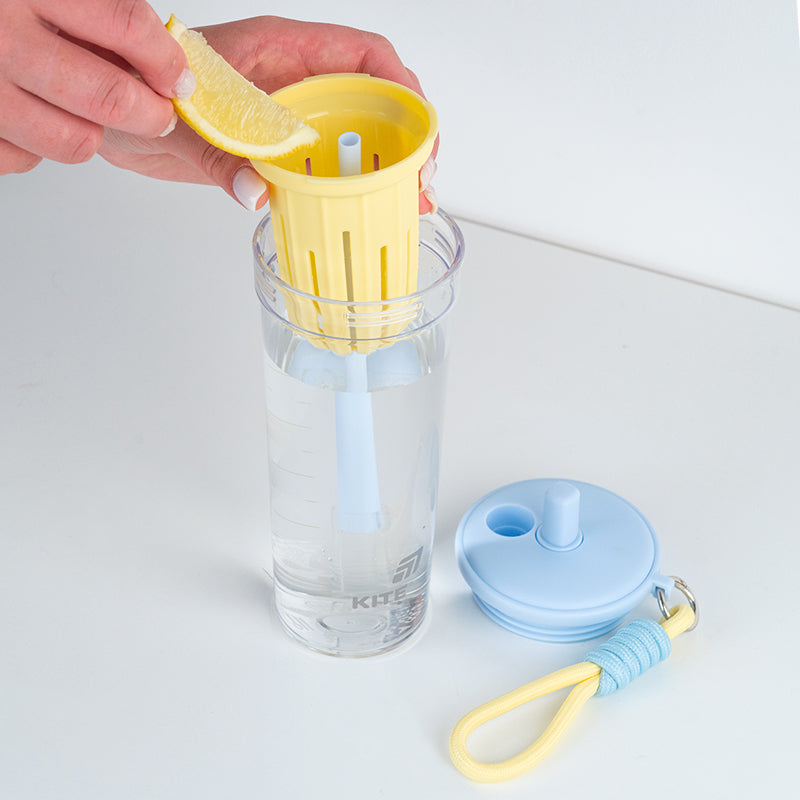 Plastic cup Kite K25-1219-3, 650 ml, yellow and blue