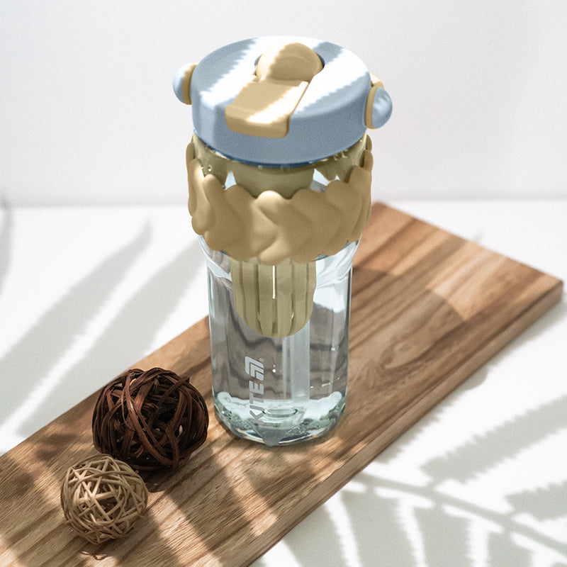 Plastic cup Kite K25-1231-1, 900 ml, beige and blue