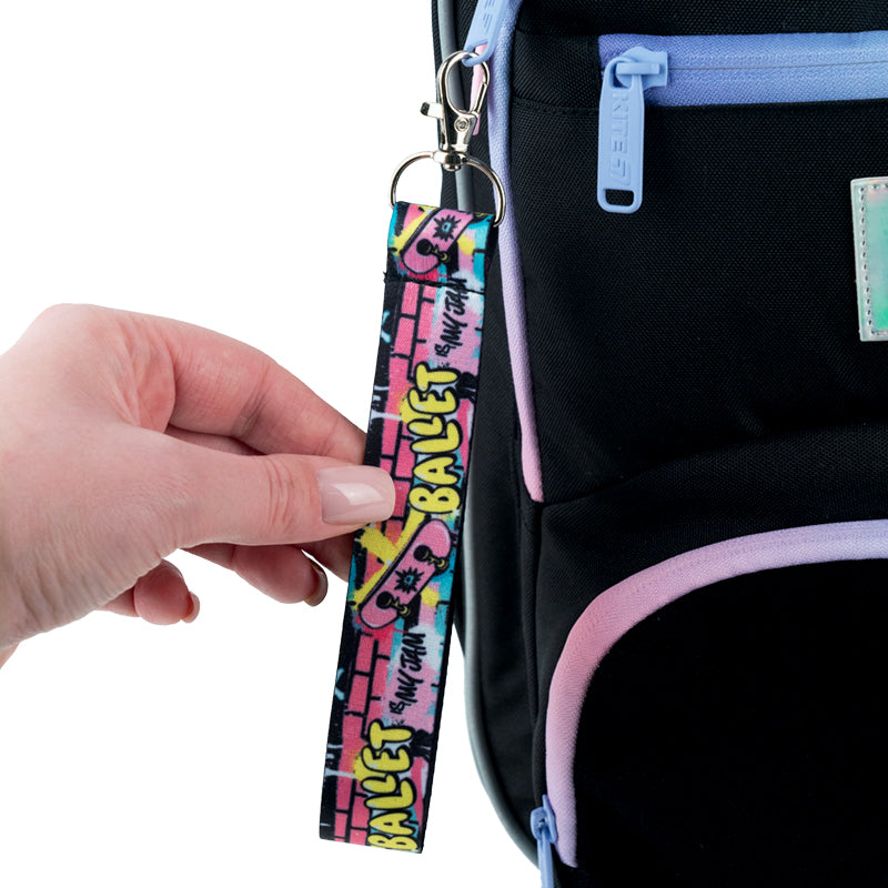 Set of velcro badge and keychain Kite LOL LO26-3010, 2 pcs.
